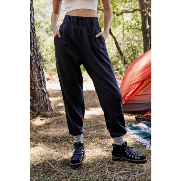 FREE PEOPLE FP MOVEMENT Sunny Skinny Sweatpants M - Black with hand pockets - Picture 3 of 6